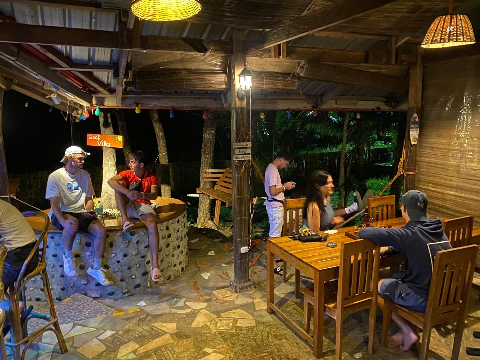 B&R Hostel Nagtabon Bacungan Exteriér fotografie